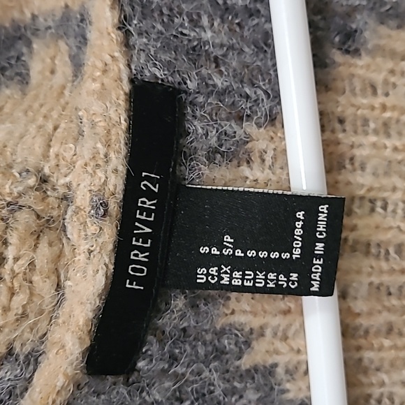 Cardigan sweater - Picture 3 of 4